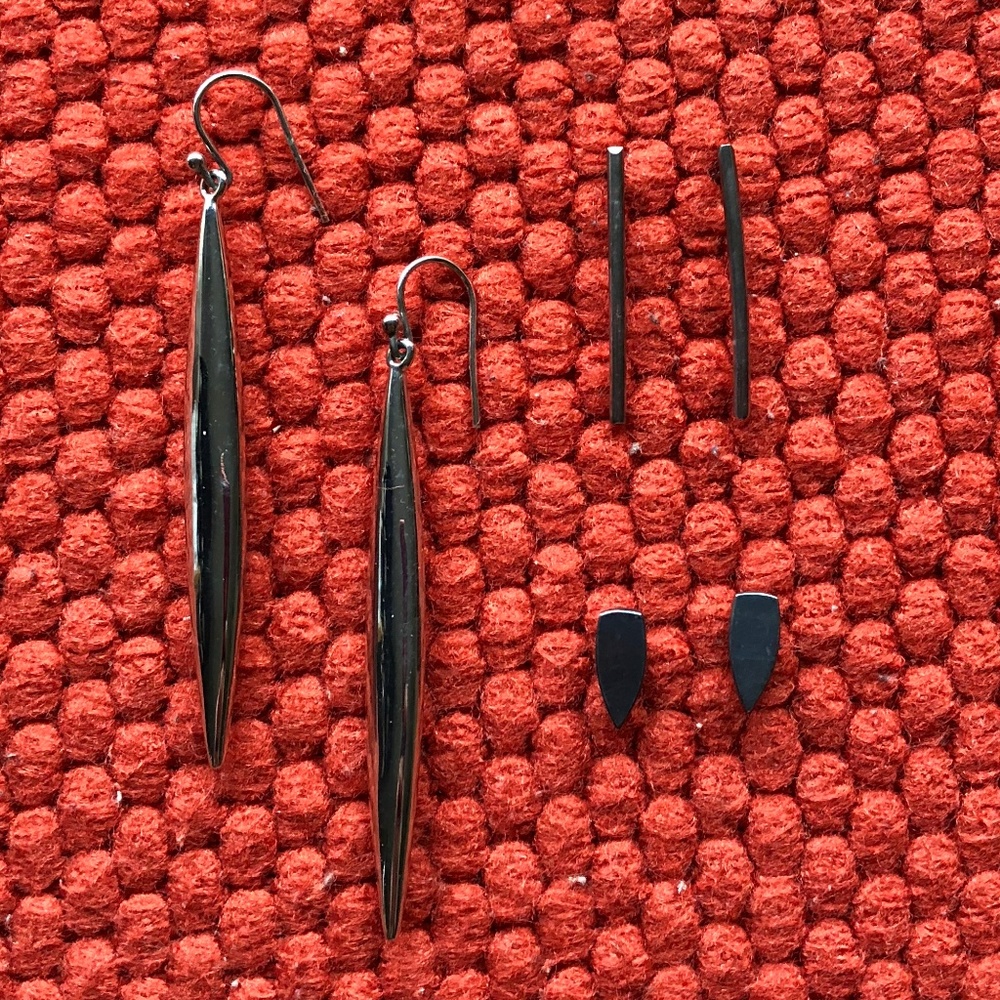 Edgy earring set - Vince Camuto